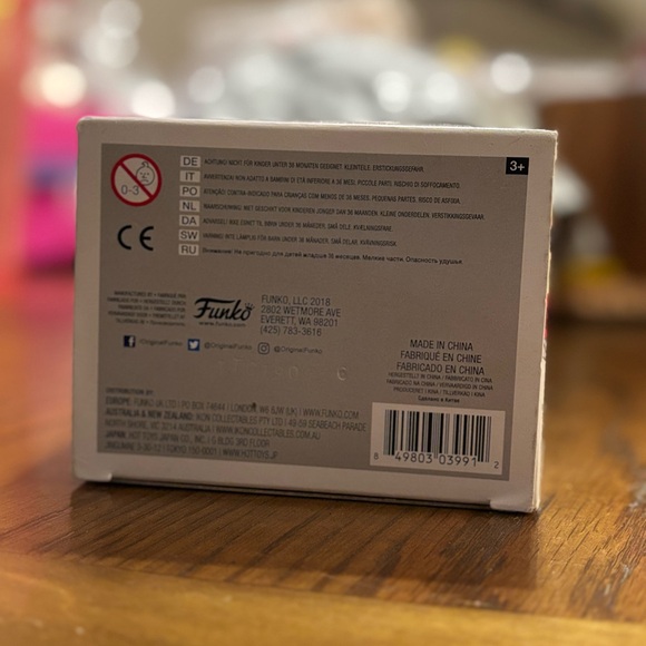 Dragon Ball Z Vegeta Funko POP! Figure - Picture 5 of 8